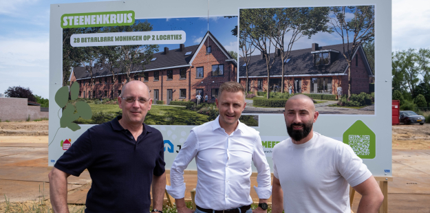 Steenenkruis start bouw4.jpg