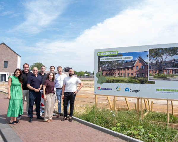 Steenenkruis start bouw1.jpg
